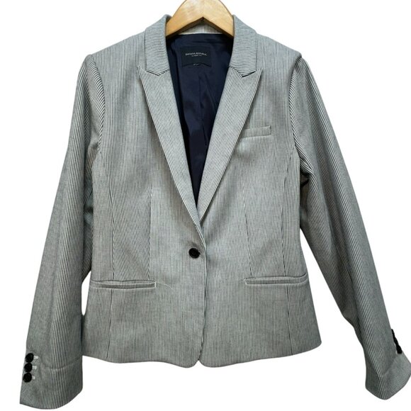 Banana Republic Women's Blazer Coat Jacket Size 8P Gray/Blue Pinstriped Classic - Picture 1 of 13
